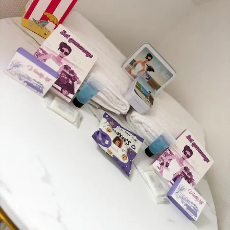Apartamento Privée à 50 M De La Salle De Bain Et Cuisine Commune