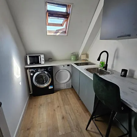 Apartamento Privée à 50 M De La Salle De Bain Et Cuisine Commune Le Portel