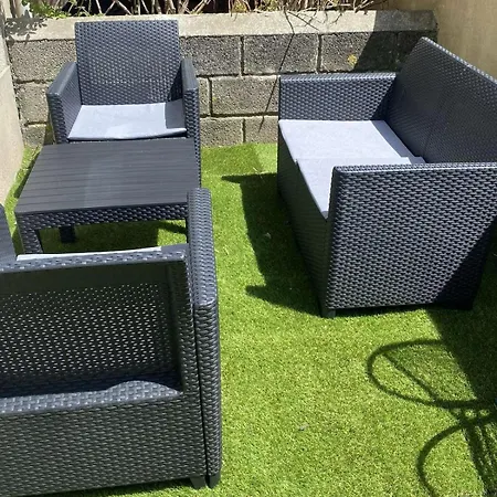 Sauna Commun Et Privee A 50 M De La Salle De Bain Et Cuisine Commune Lägenhet