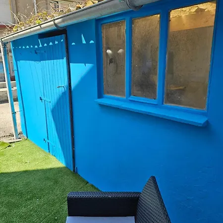 Privée à 50 M De La Salle De Bain Et Cuisine Commune * Le Portel