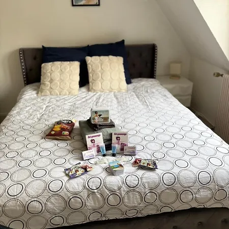 Privée à 50 M De La Salle De Bain Et Cuisine Commune * Le Portel